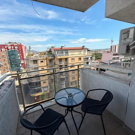 Horizont Center & Private Parking * Shkodër